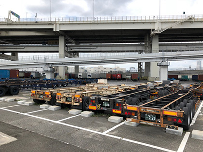 トレーラーシャーシ